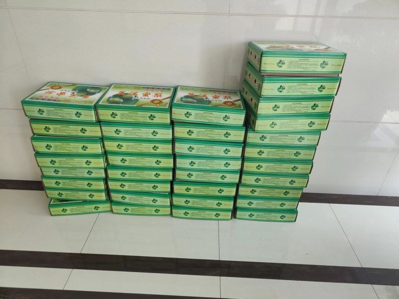 炎炎夏日送清涼，絲絲關(guān)懷暖人心——潤凱公司領(lǐng)導(dǎo)為員工們發(fā)放翠冠梨解暑